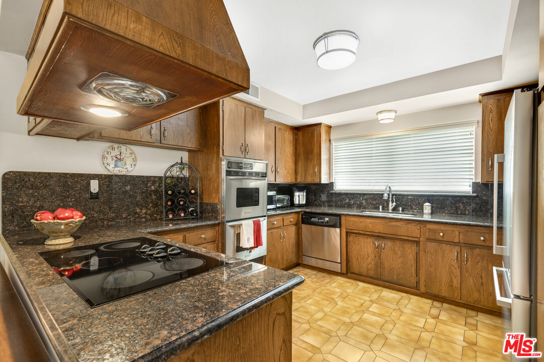 5334 Bayer Pl