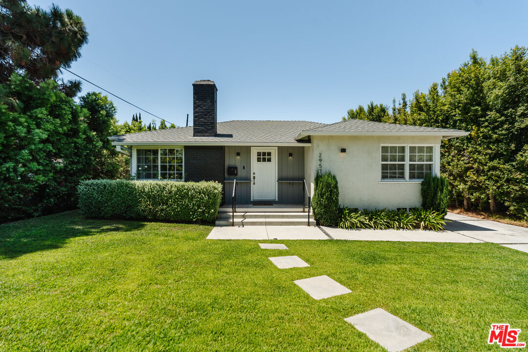 2957 Midvale Ave