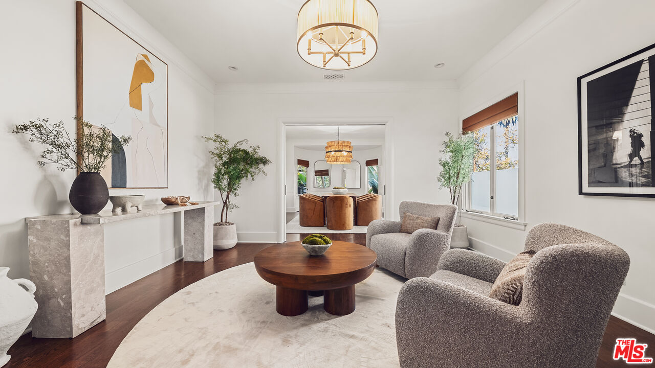 233 Marguerita Ave