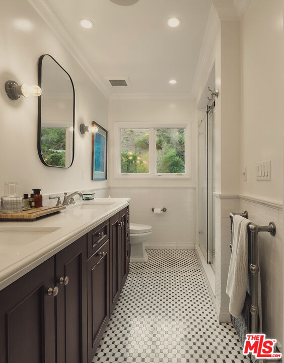 7218 La Presa Dr
