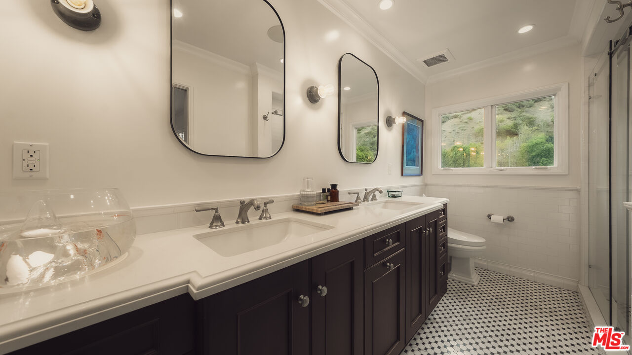 7218 La Presa Dr