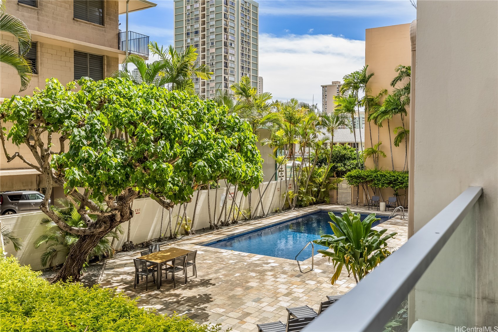 555 University Avenue 103