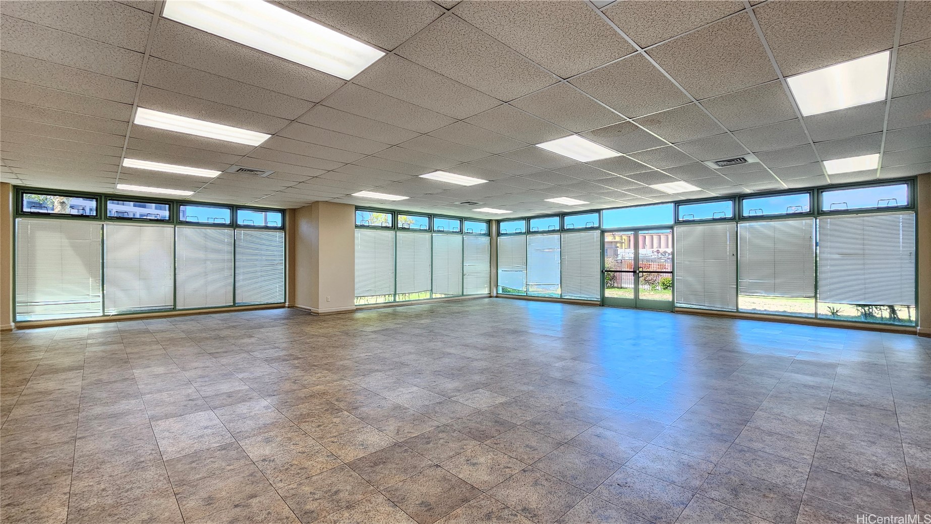 215 N King Street 1605