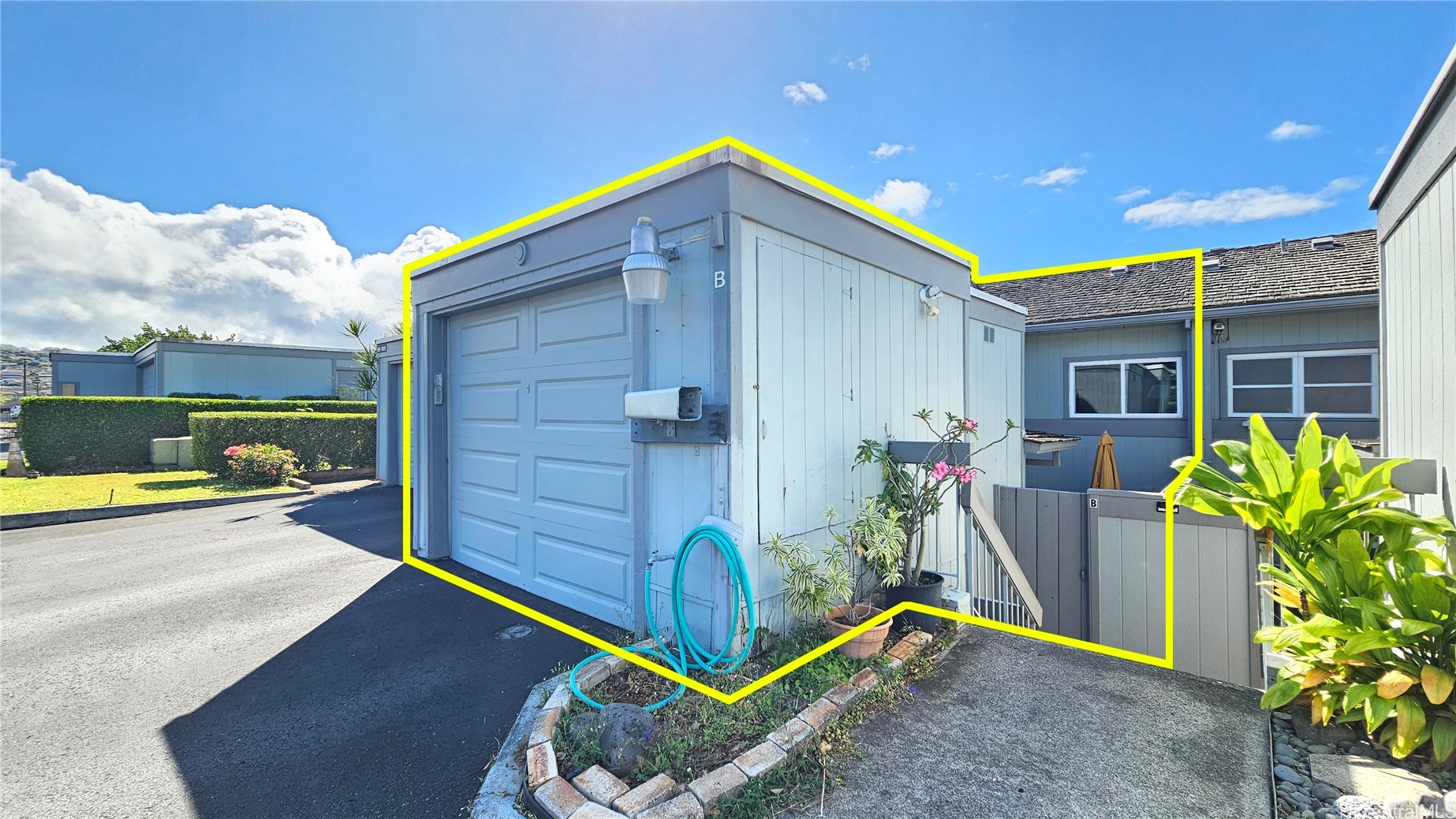 98-1451 Kaahumanu Street B