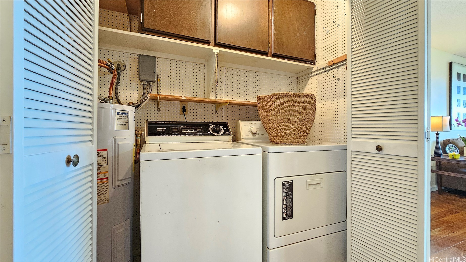 98-1451 Kaahumanu Street B