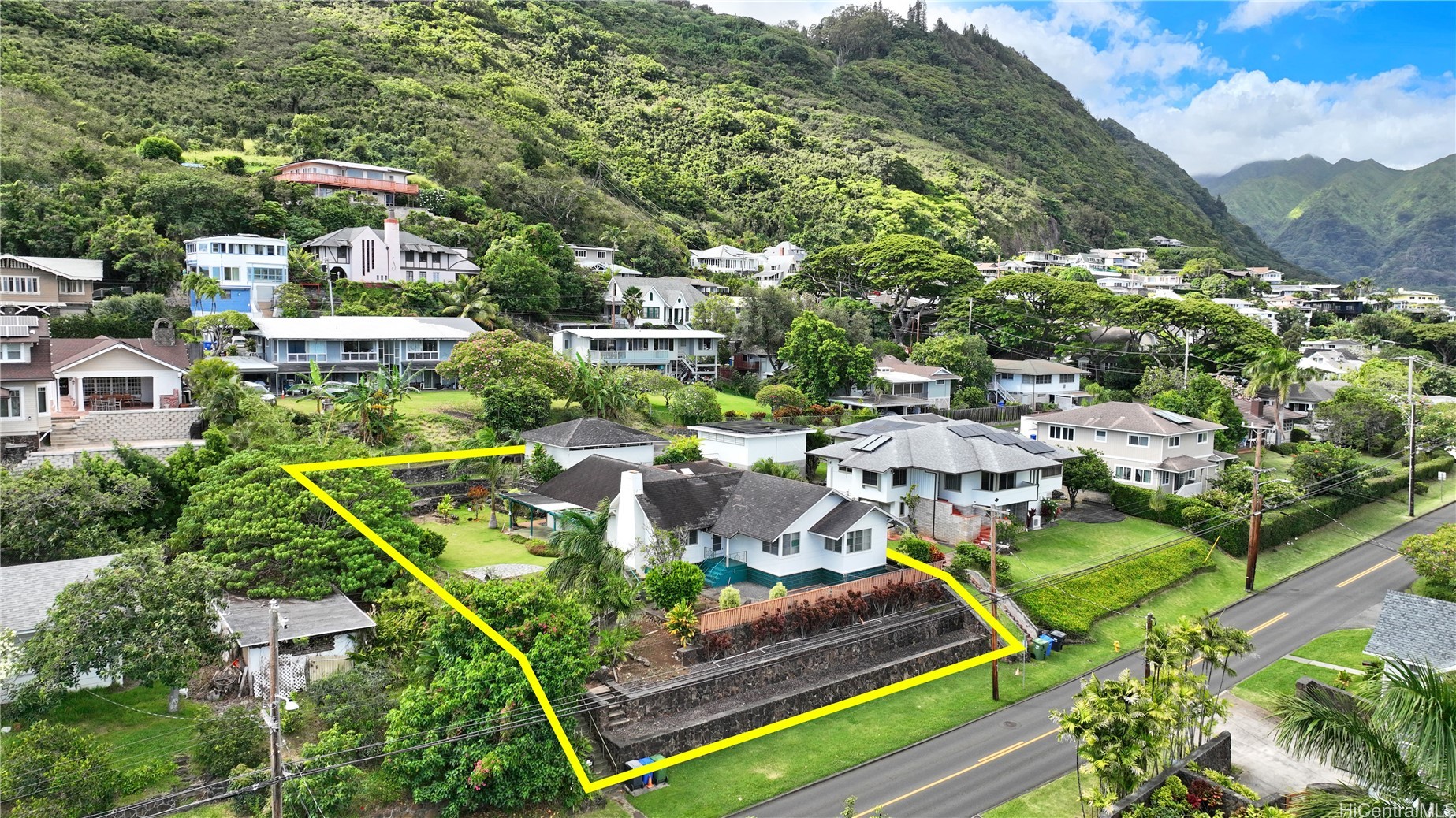 2626 Manoa Road
