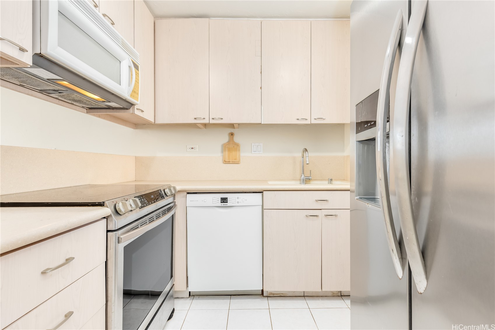 1848 Kahakai Drive 2104