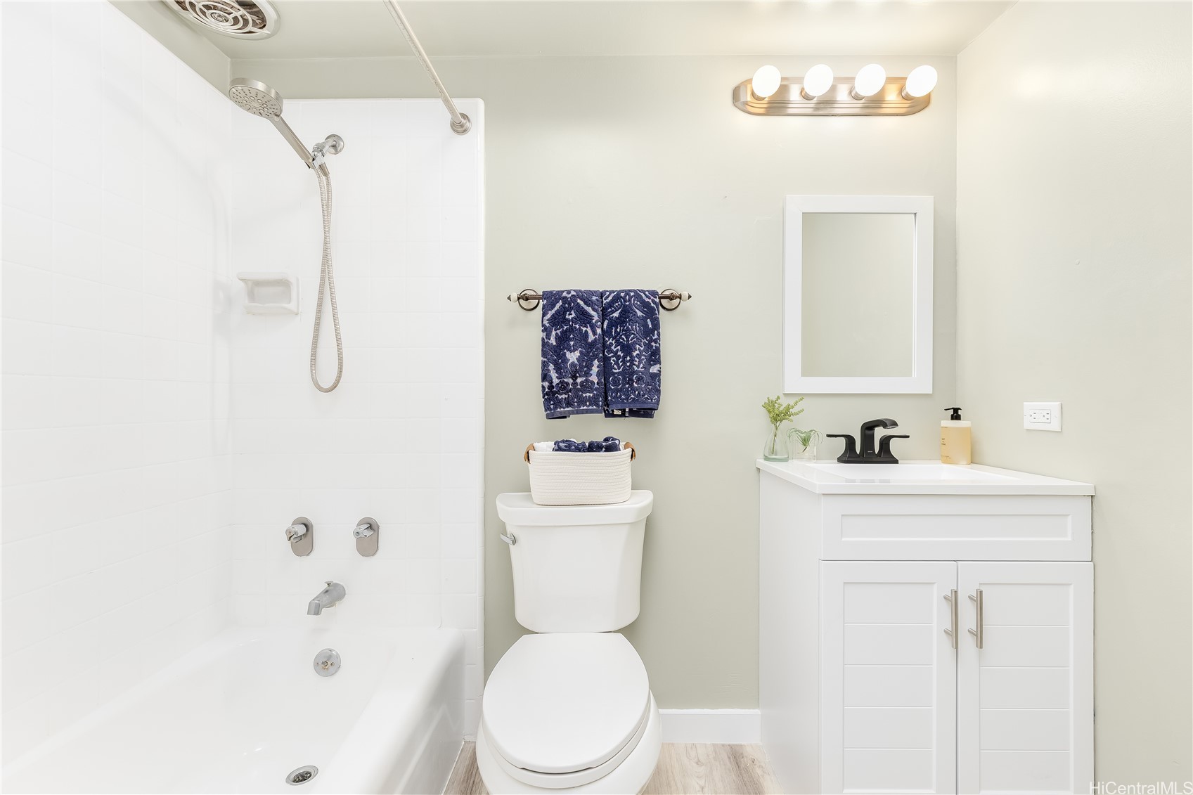 1611 Miller Street 108