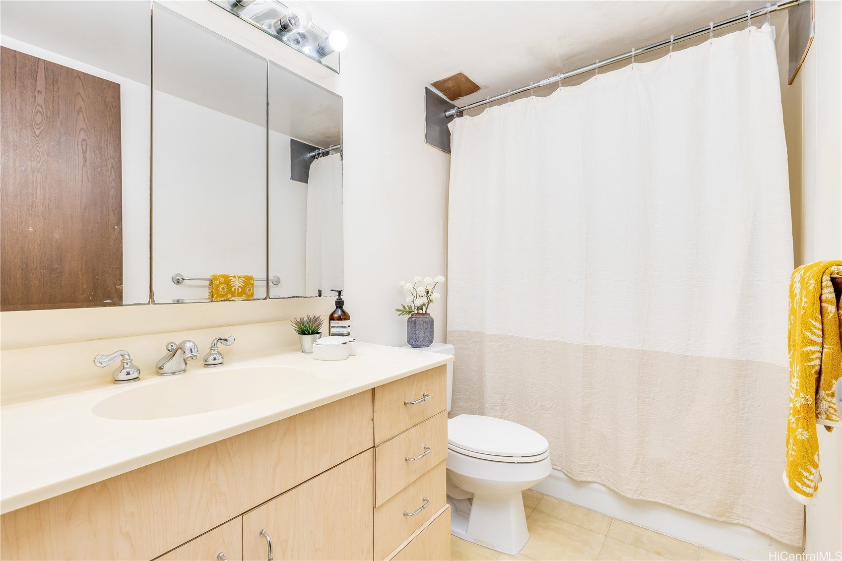 98-1040 Moanalua Road 1/101