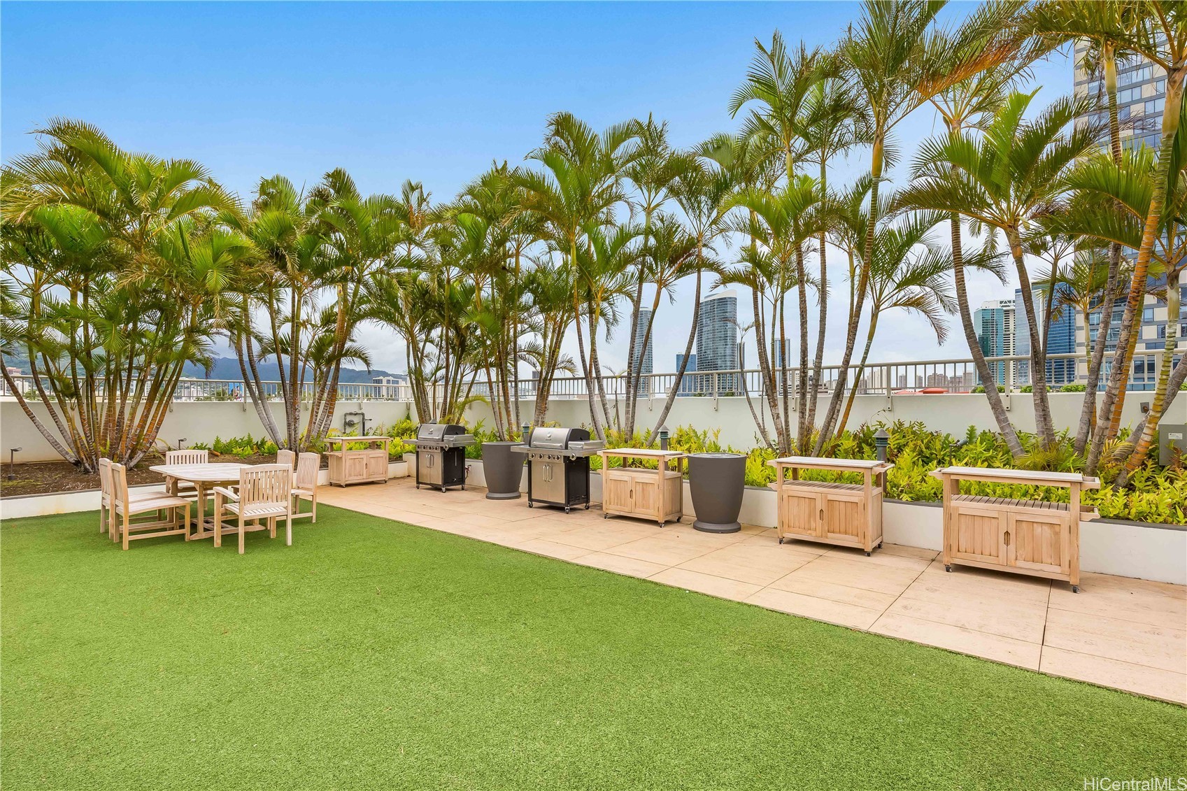 909 Kapiolani Boulevard 1607