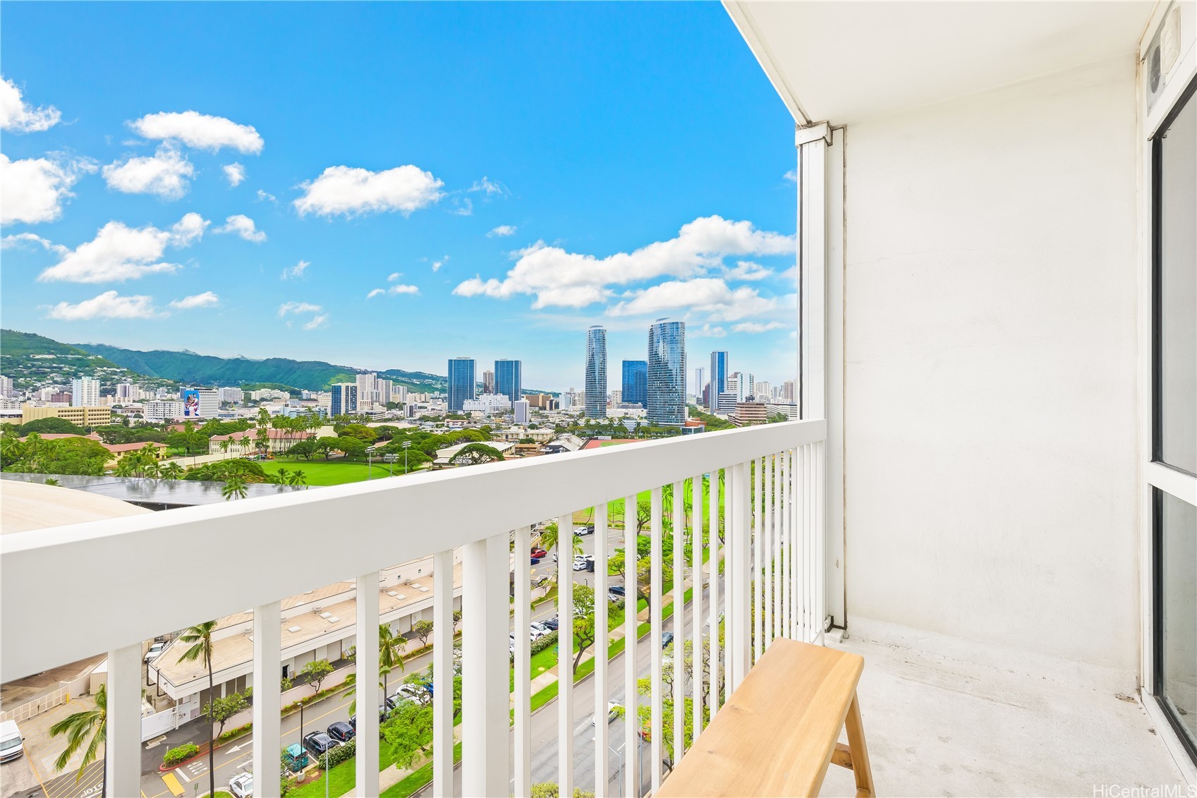909 Kapiolani Boulevard 1607