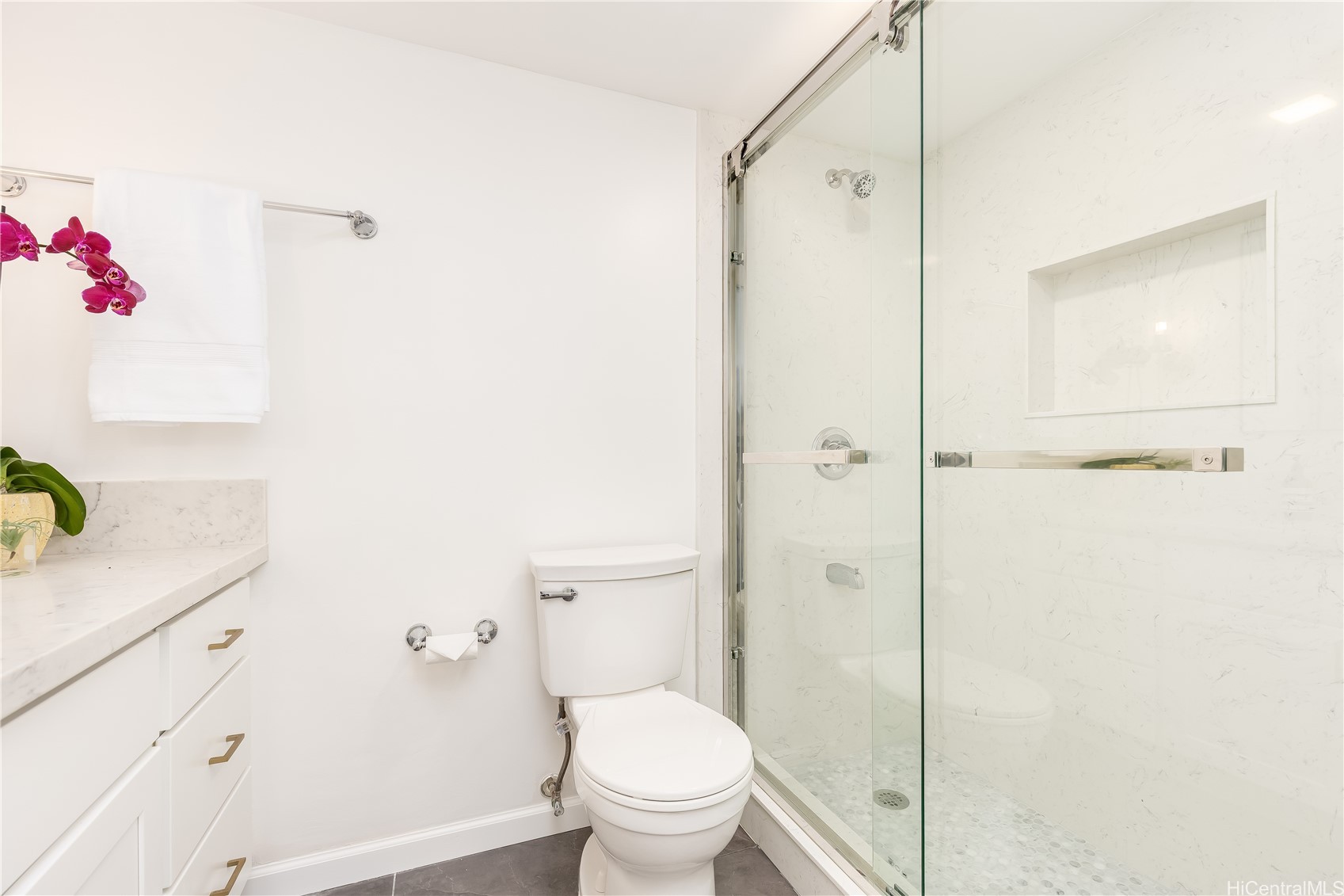 3138 Waialae Avenue 413