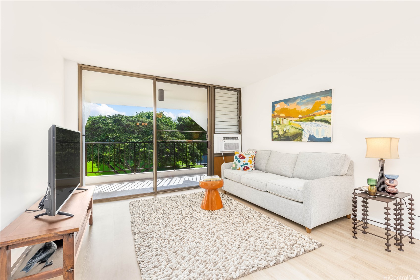 3138 Waialae Avenue 413