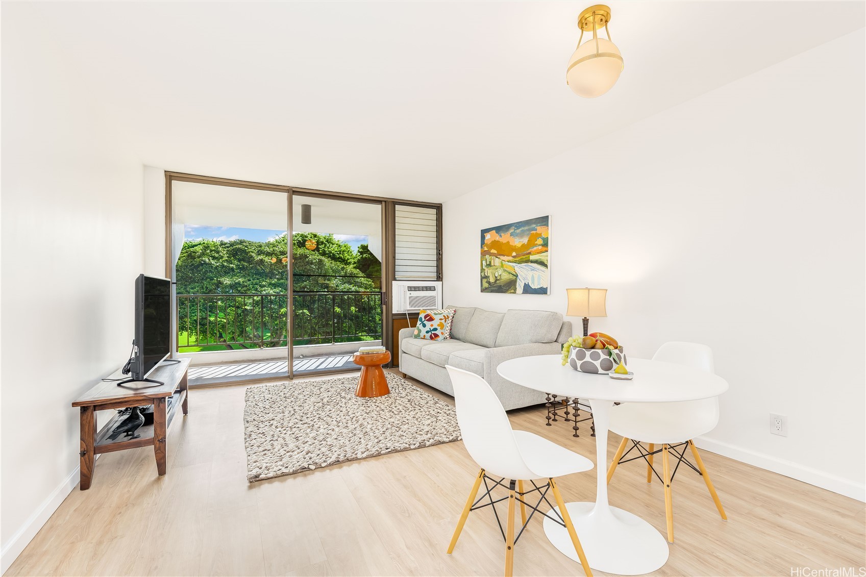 3138 Waialae Avenue 413