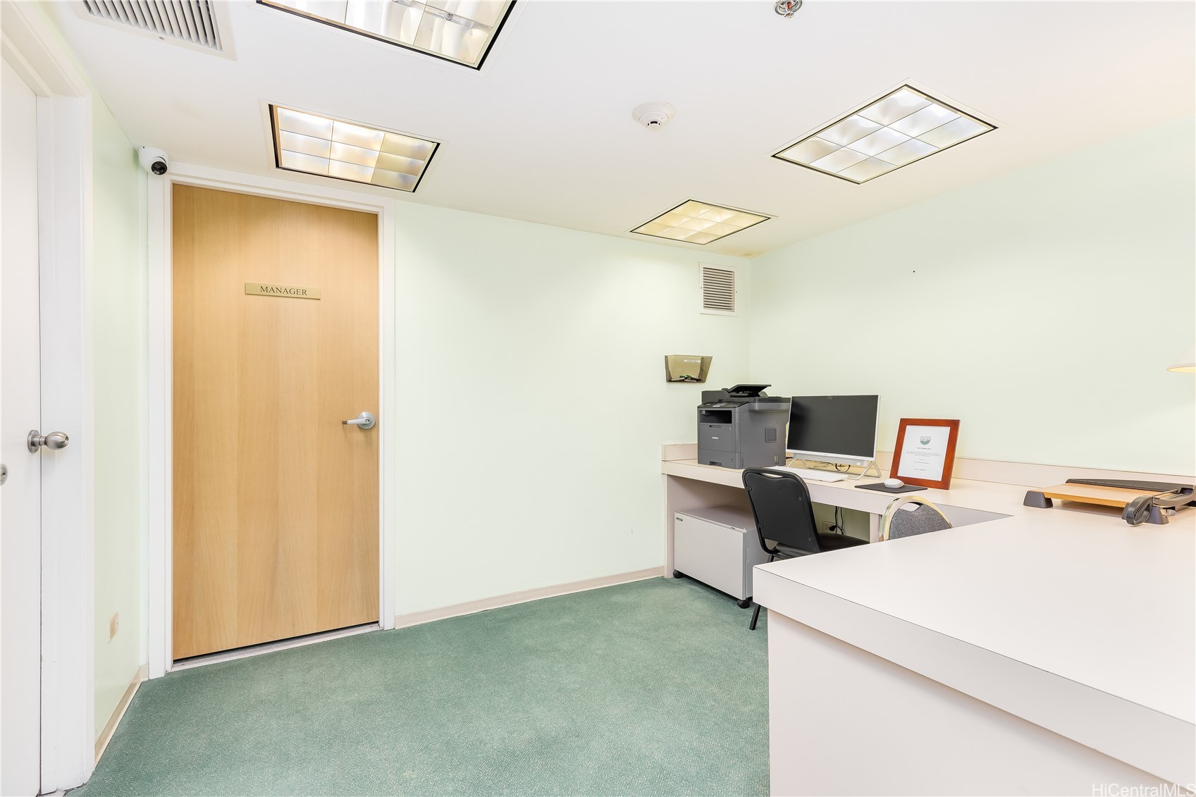 2047 Nuuanu Avenue 2202