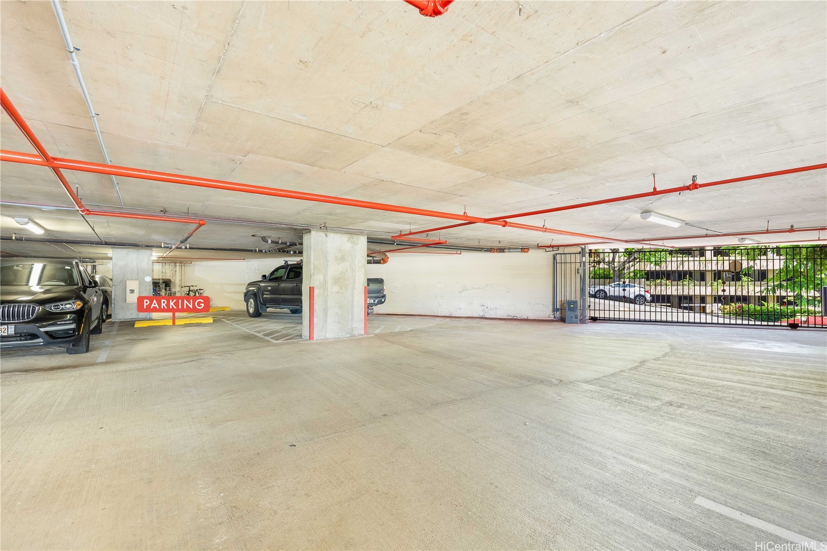 2047 Nuuanu Avenue 2202