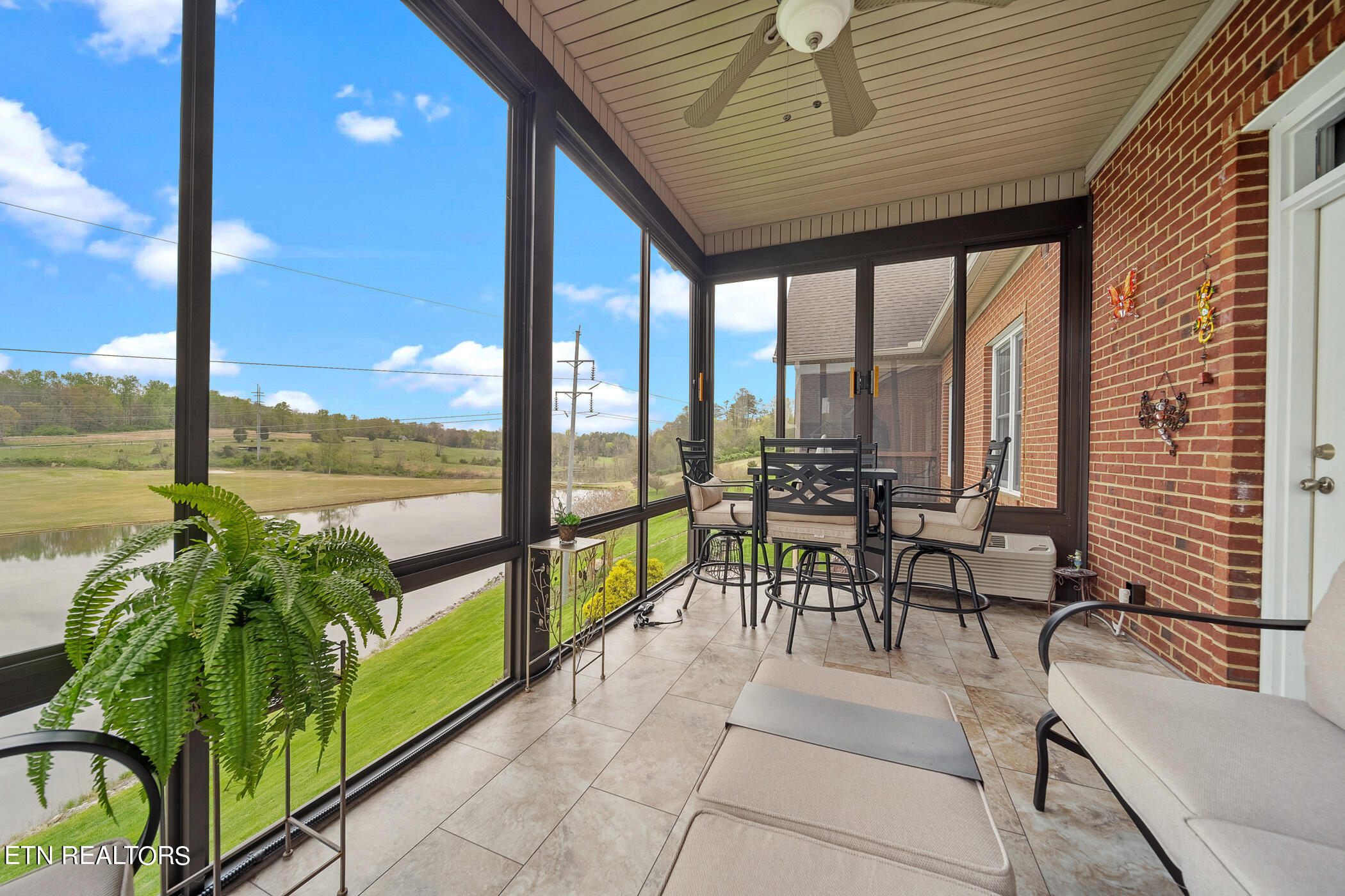 171 Waterford Circle