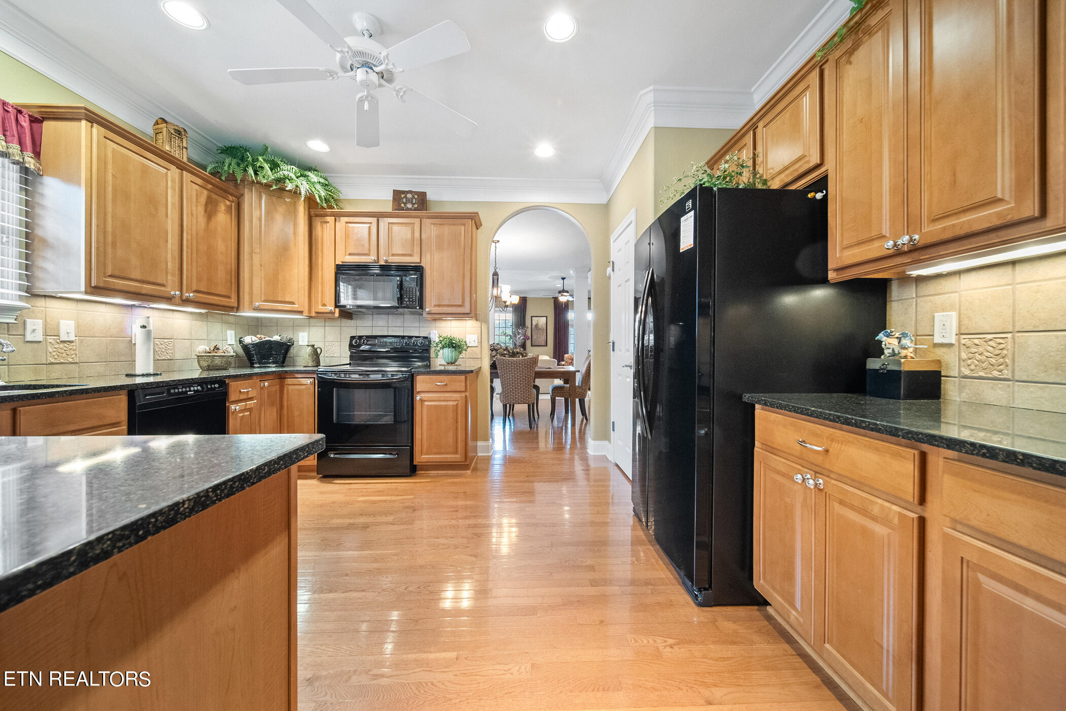 171 Waterford Circle