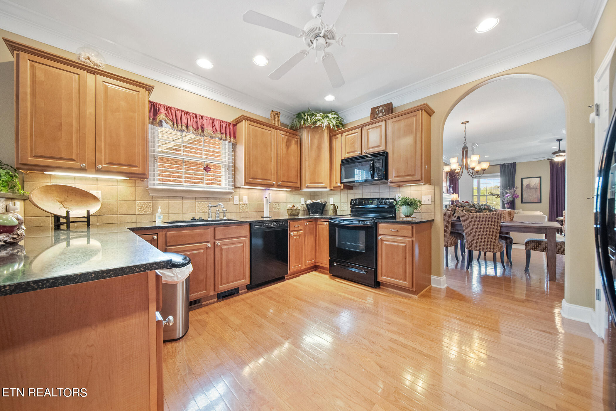 171 Waterford Circle