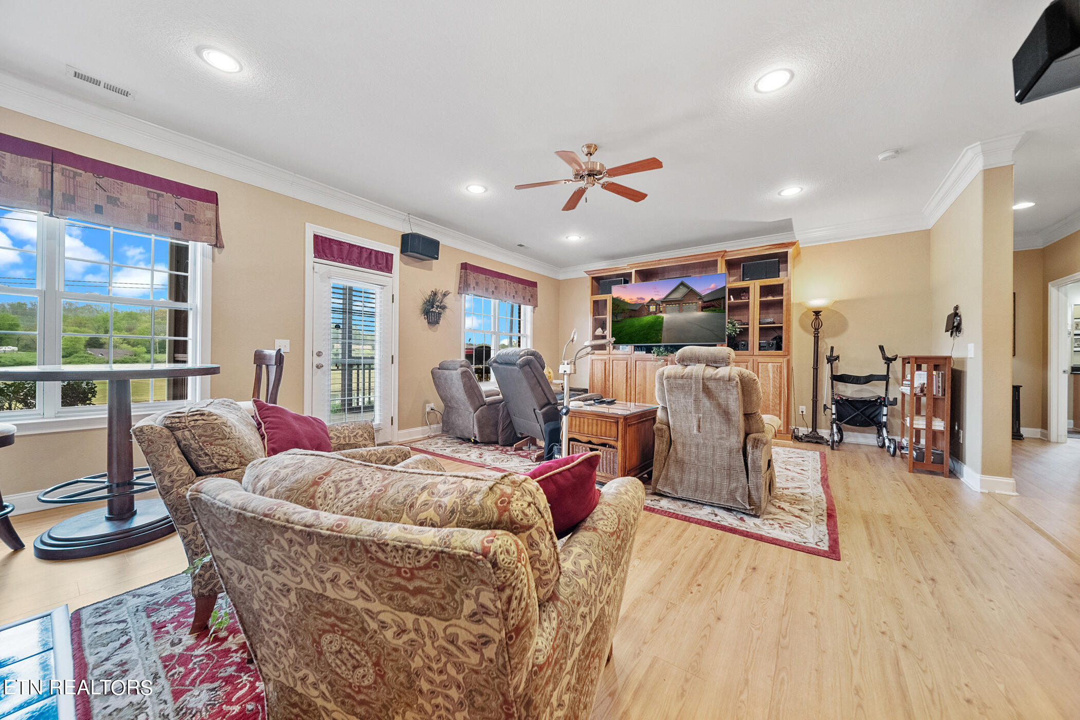 171 Waterford Circle