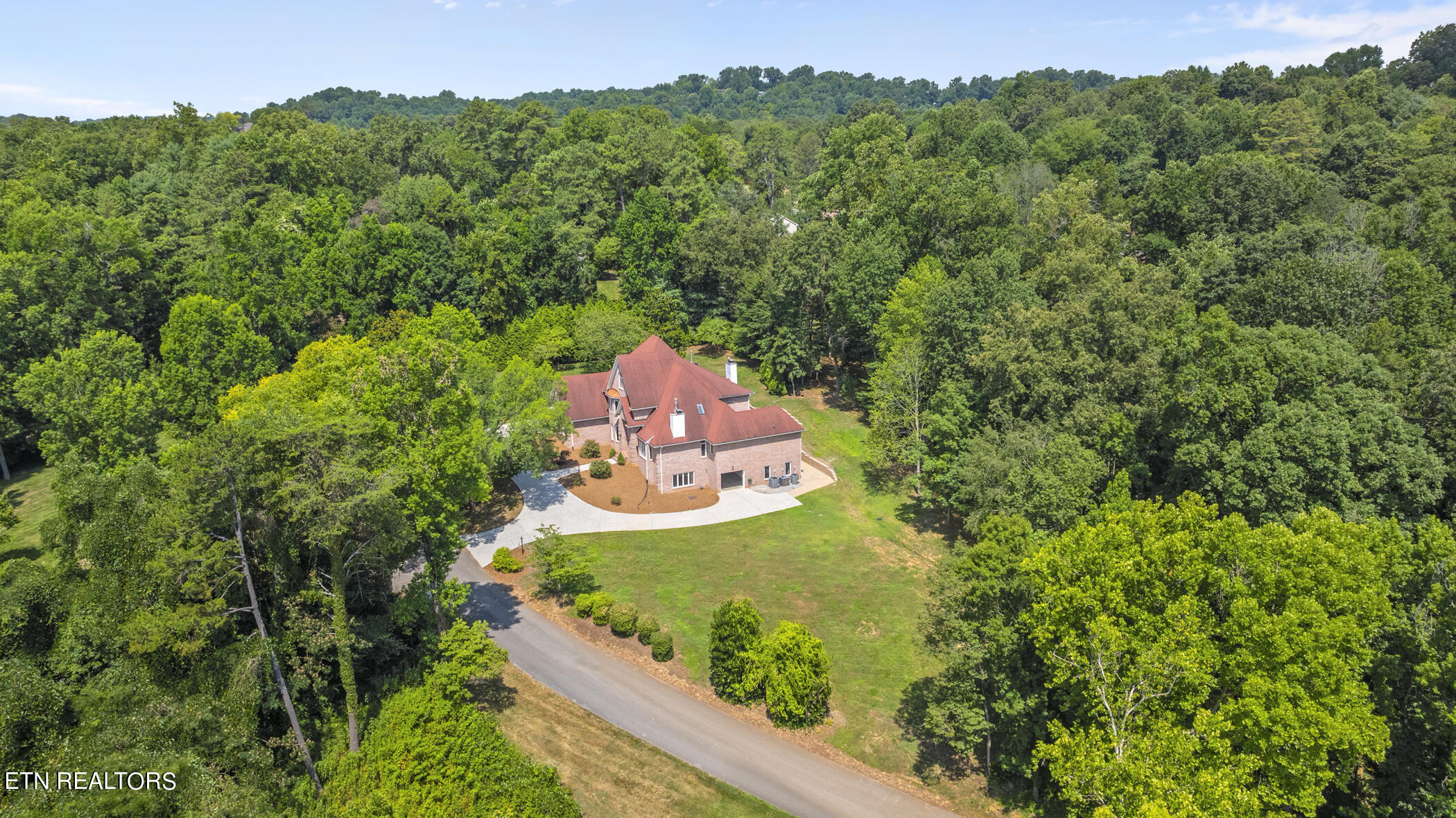 5305 Rio Vista Lane