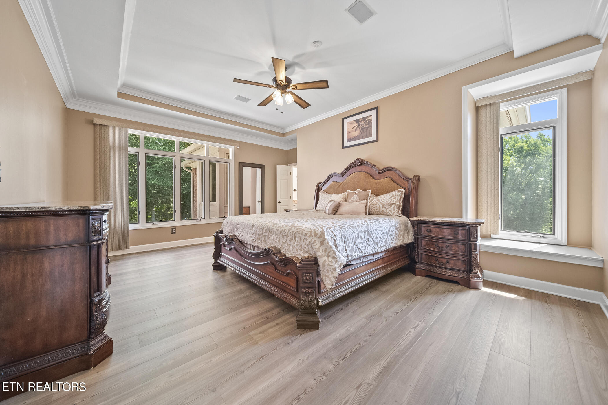 5305 Rio Vista Lane