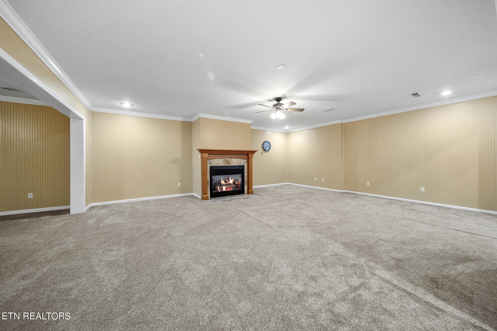 5305 Rio Vista Lane