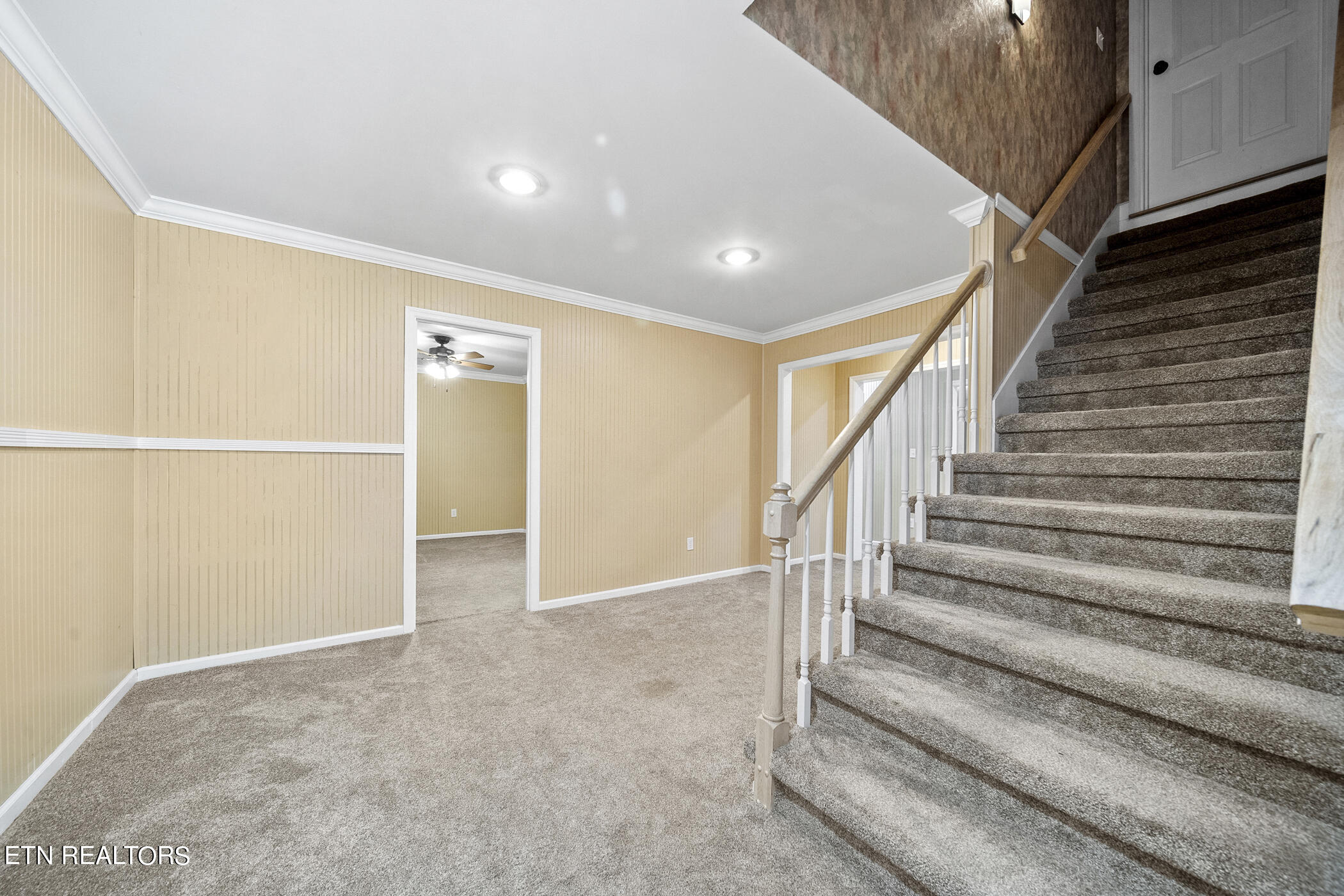 5305 Rio Vista Lane