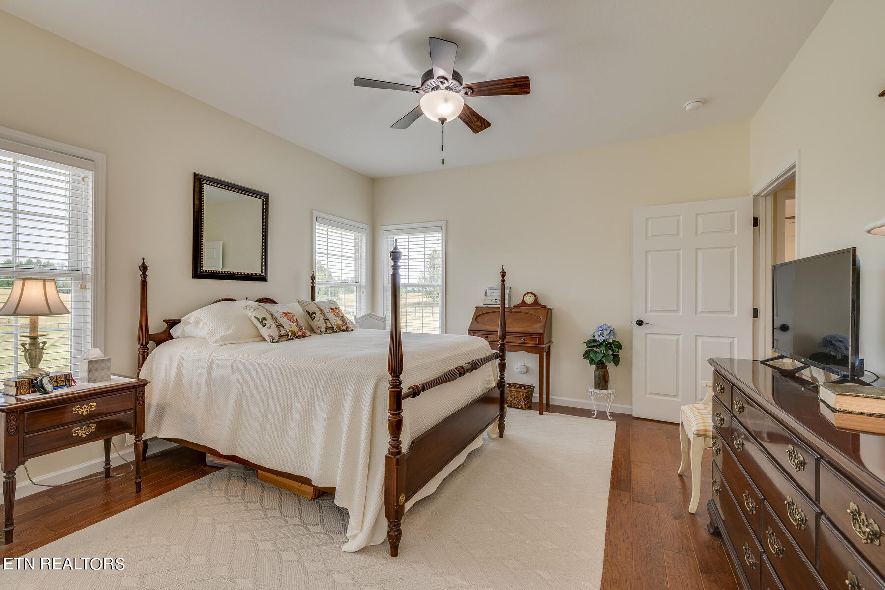 305 Saddle Ridge Court