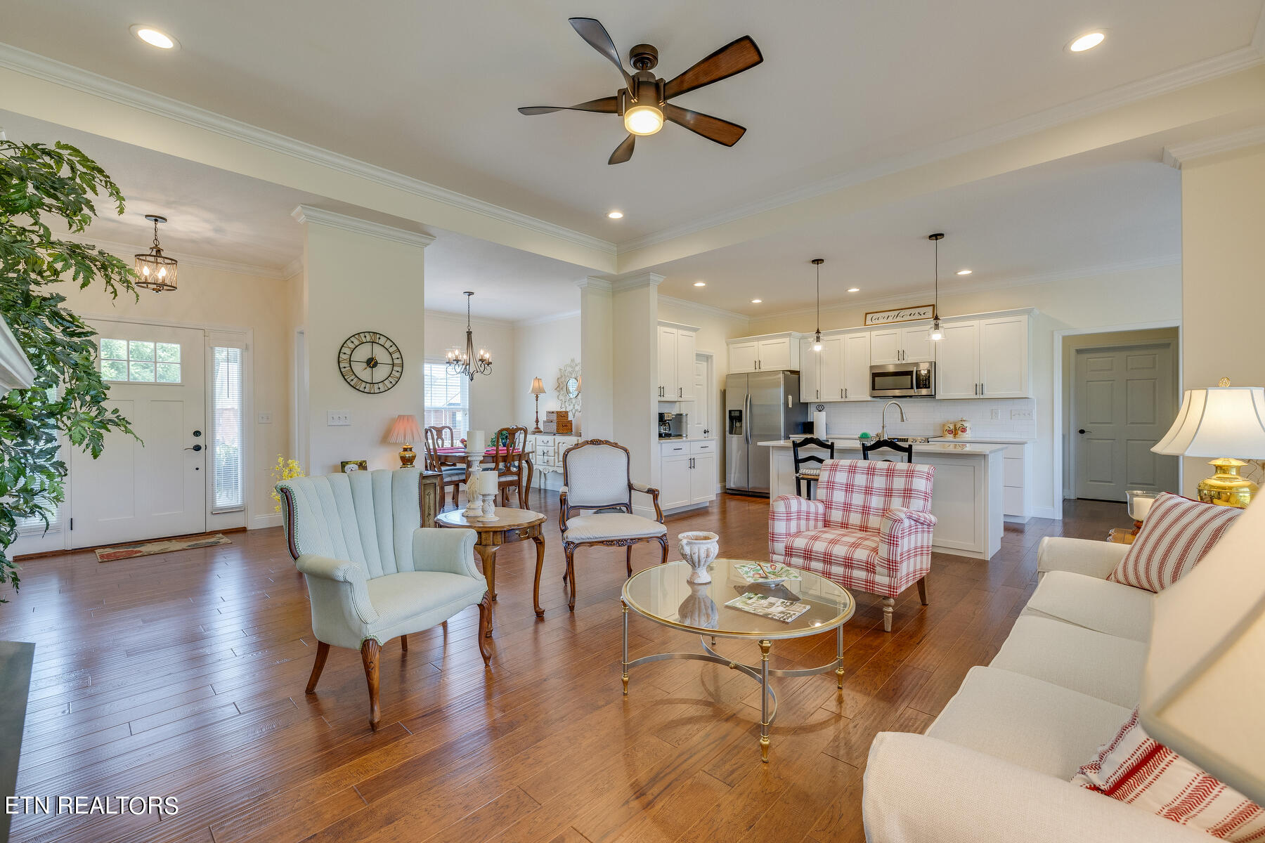 305 Saddle Ridge Court