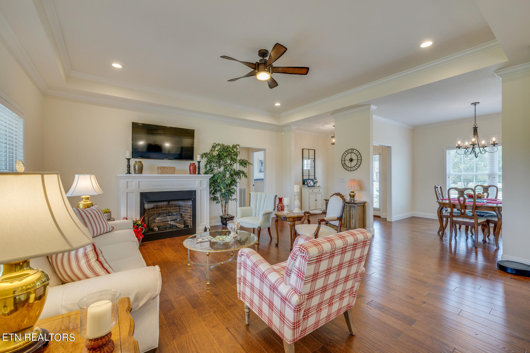 305 Saddle Ridge Court