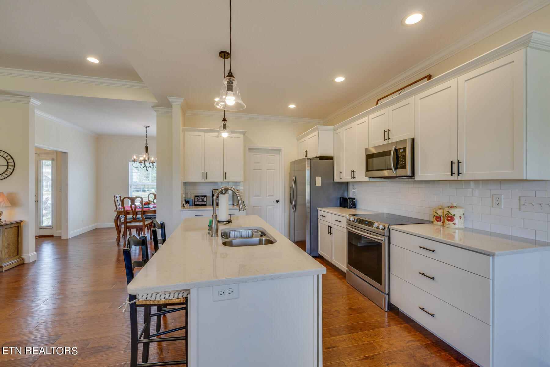 305 Saddle Ridge Court