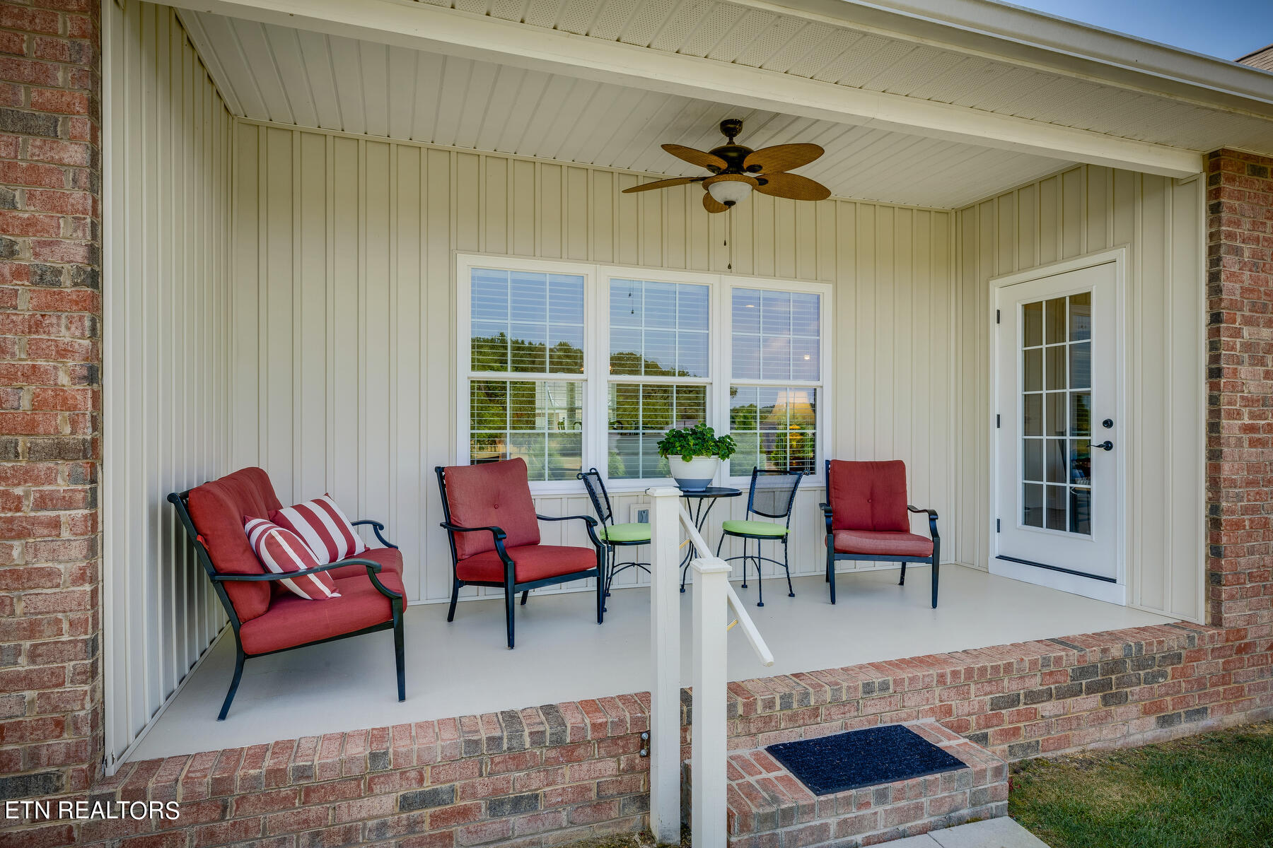 305 Saddle Ridge Court