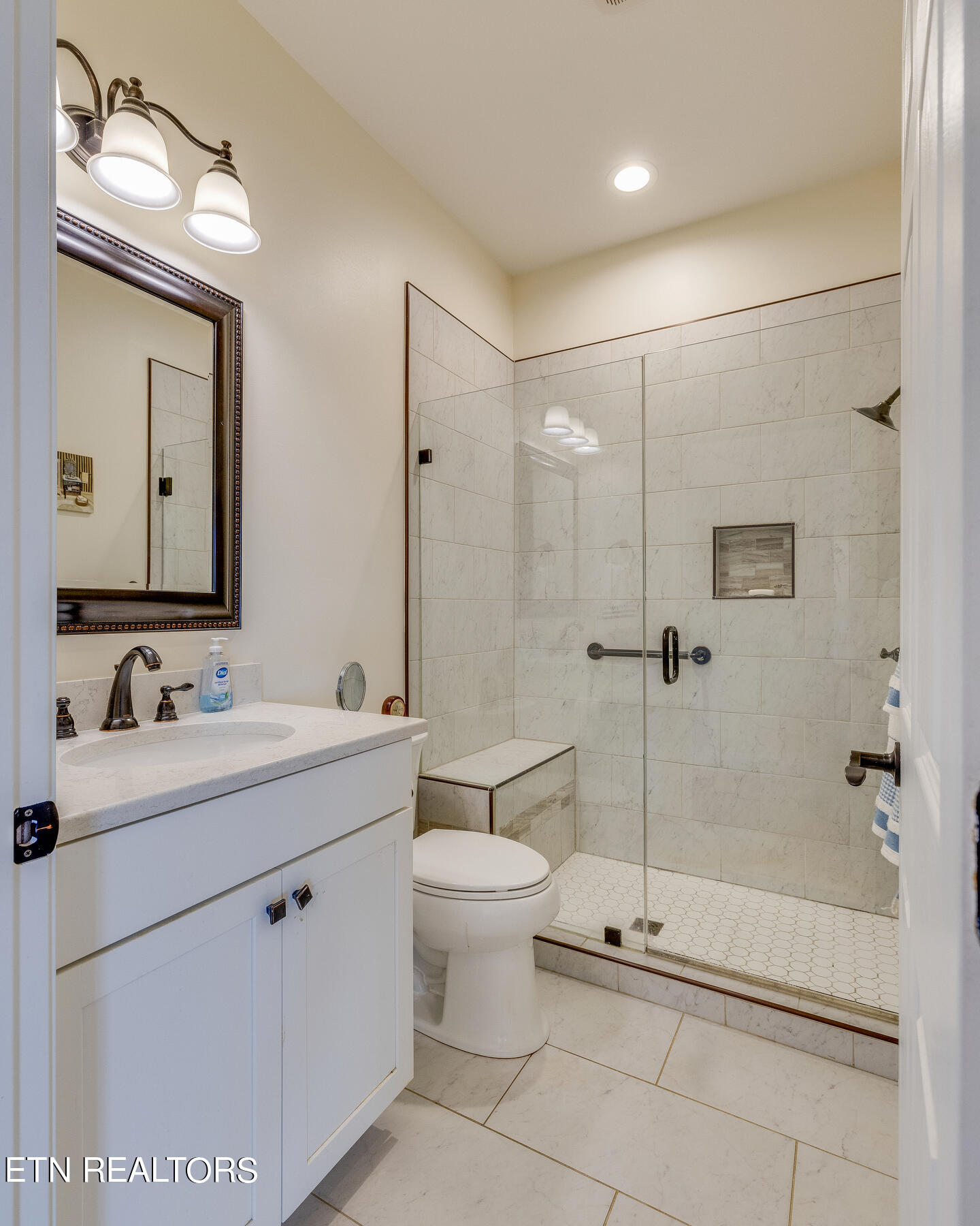 305 Saddle Ridge Court