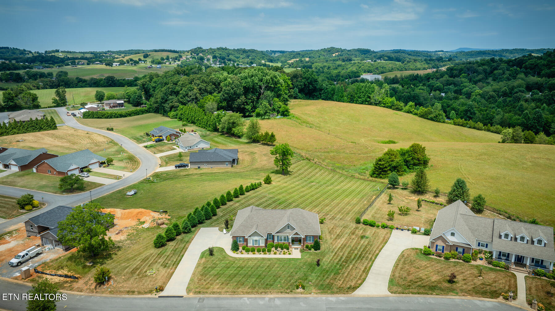 305 Saddle Ridge Court
