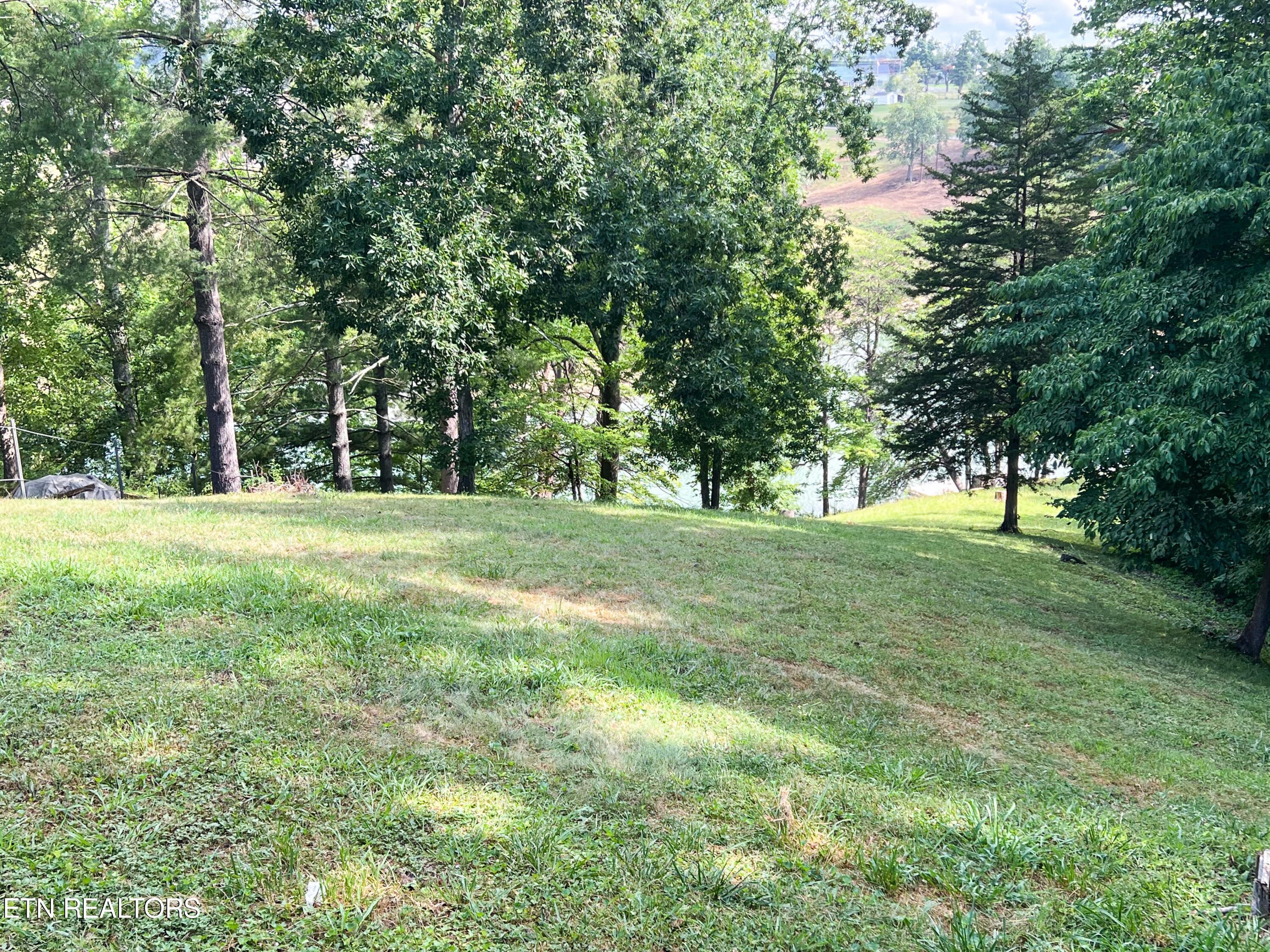 1809 Ridgecrest Drive