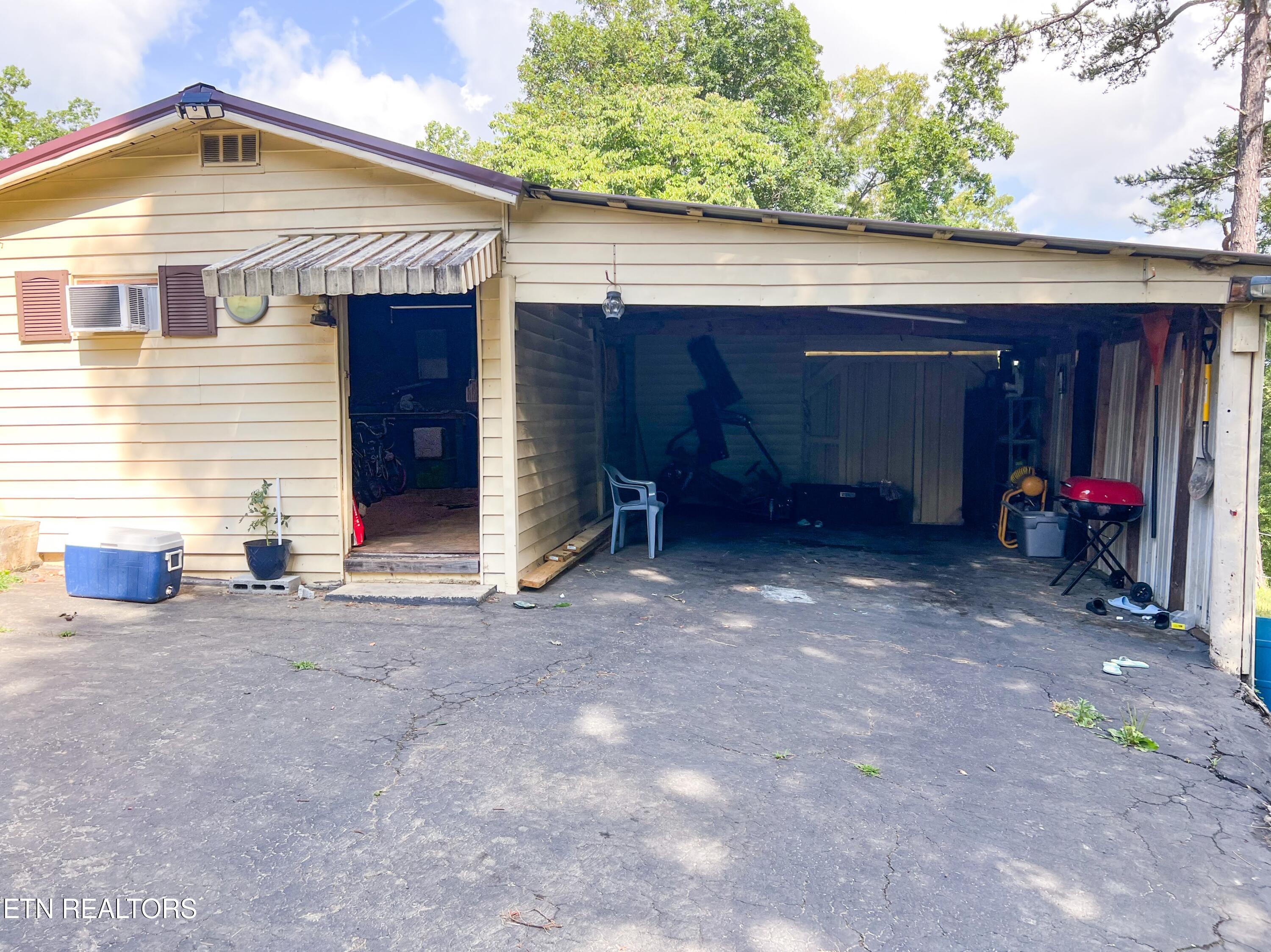 1809 Ridgecrest Drive
