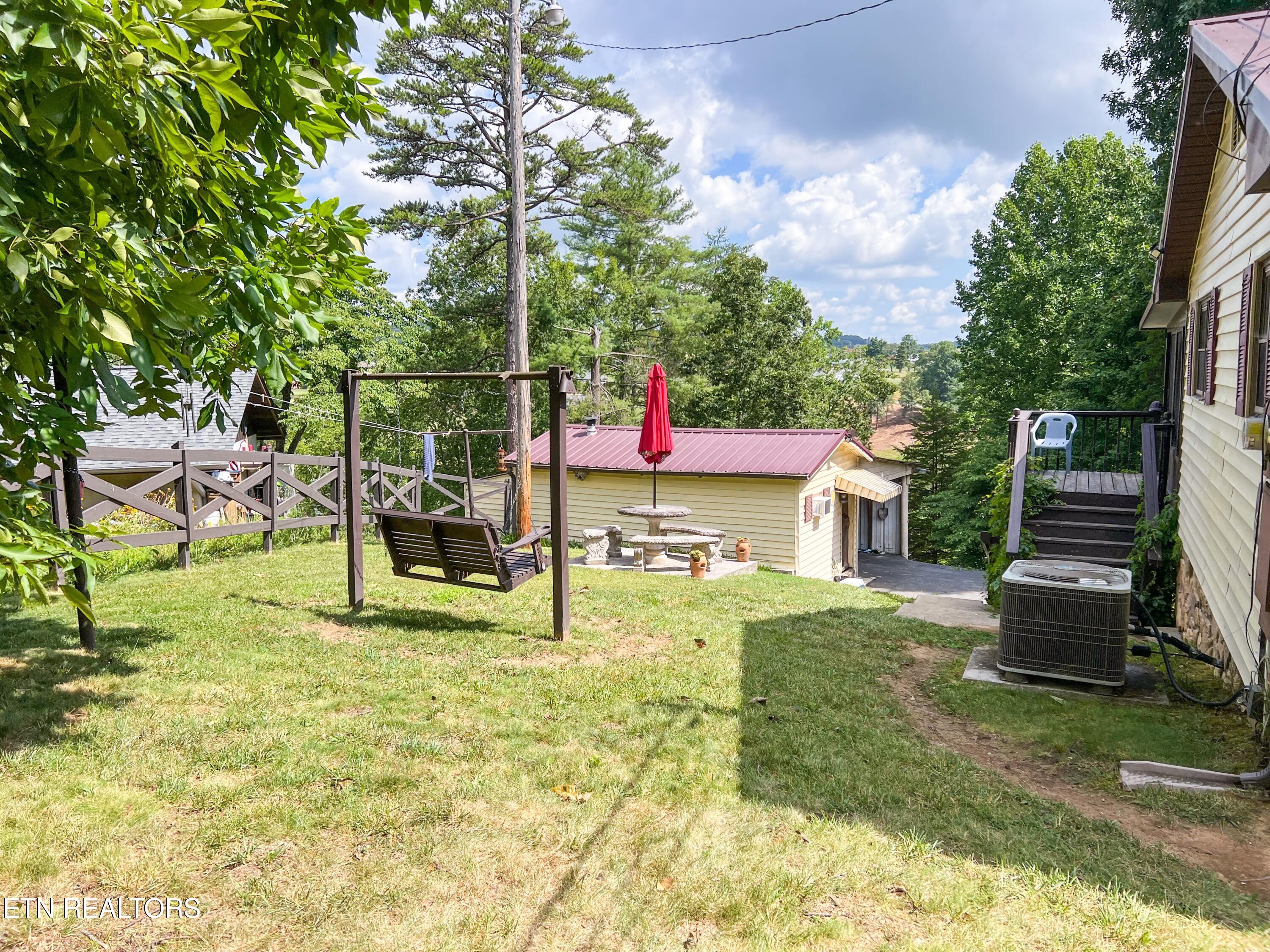 1809 Ridgecrest Drive