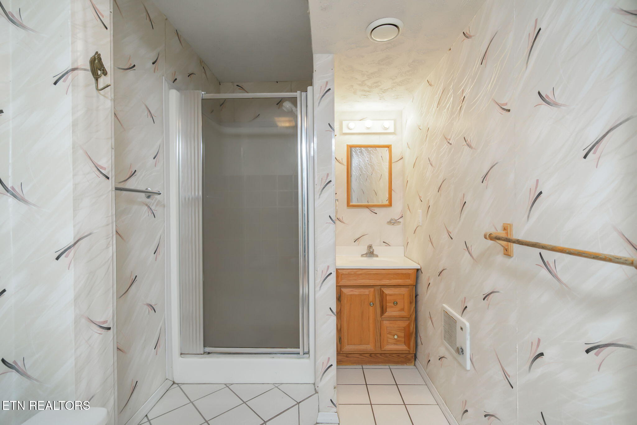 1101 Hickory Tr