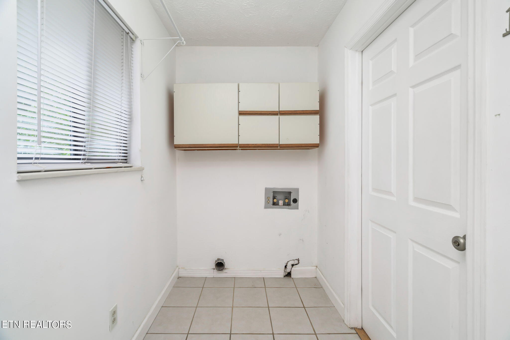 1101 Hickory Tr