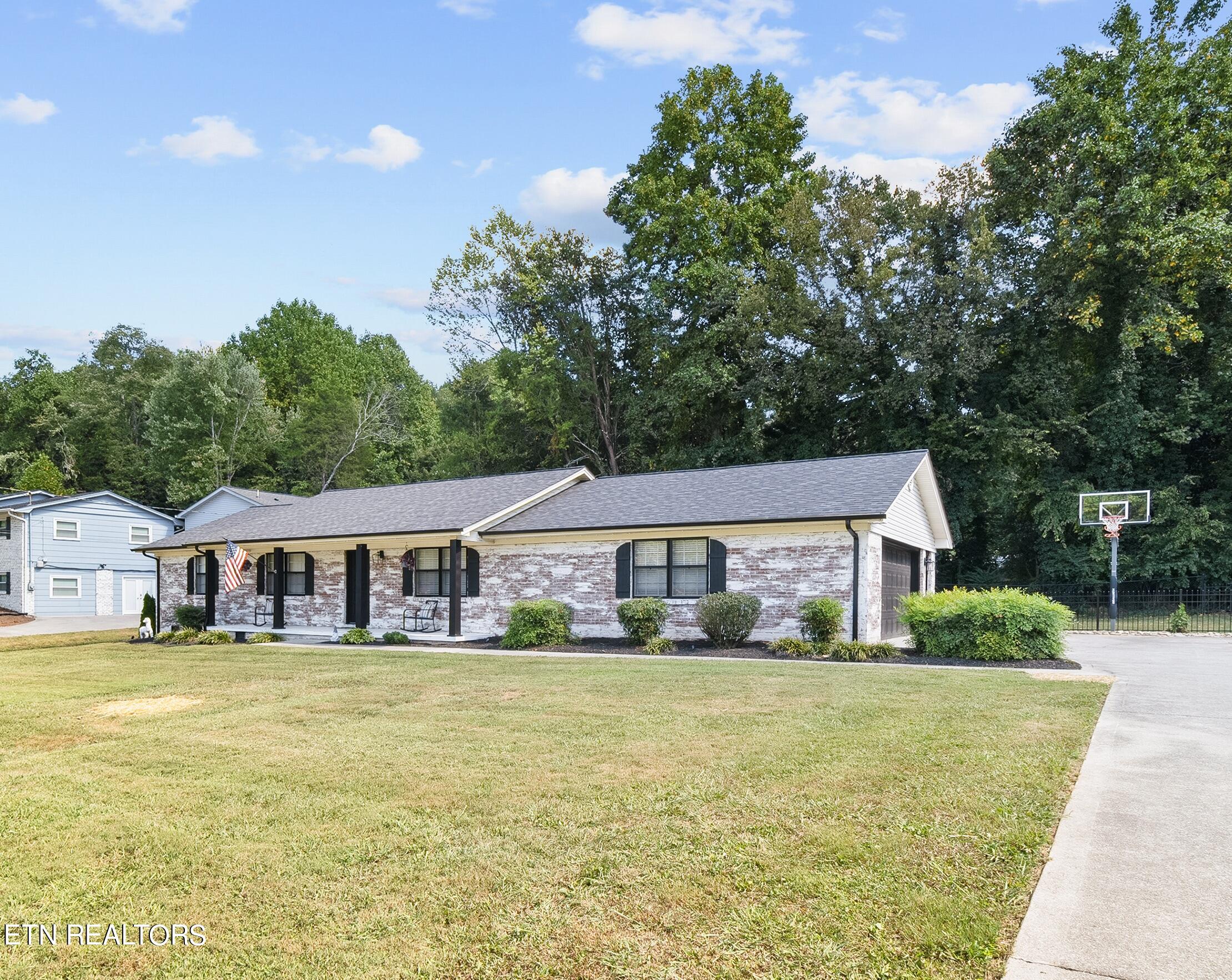 10600 Pinedale Drive
