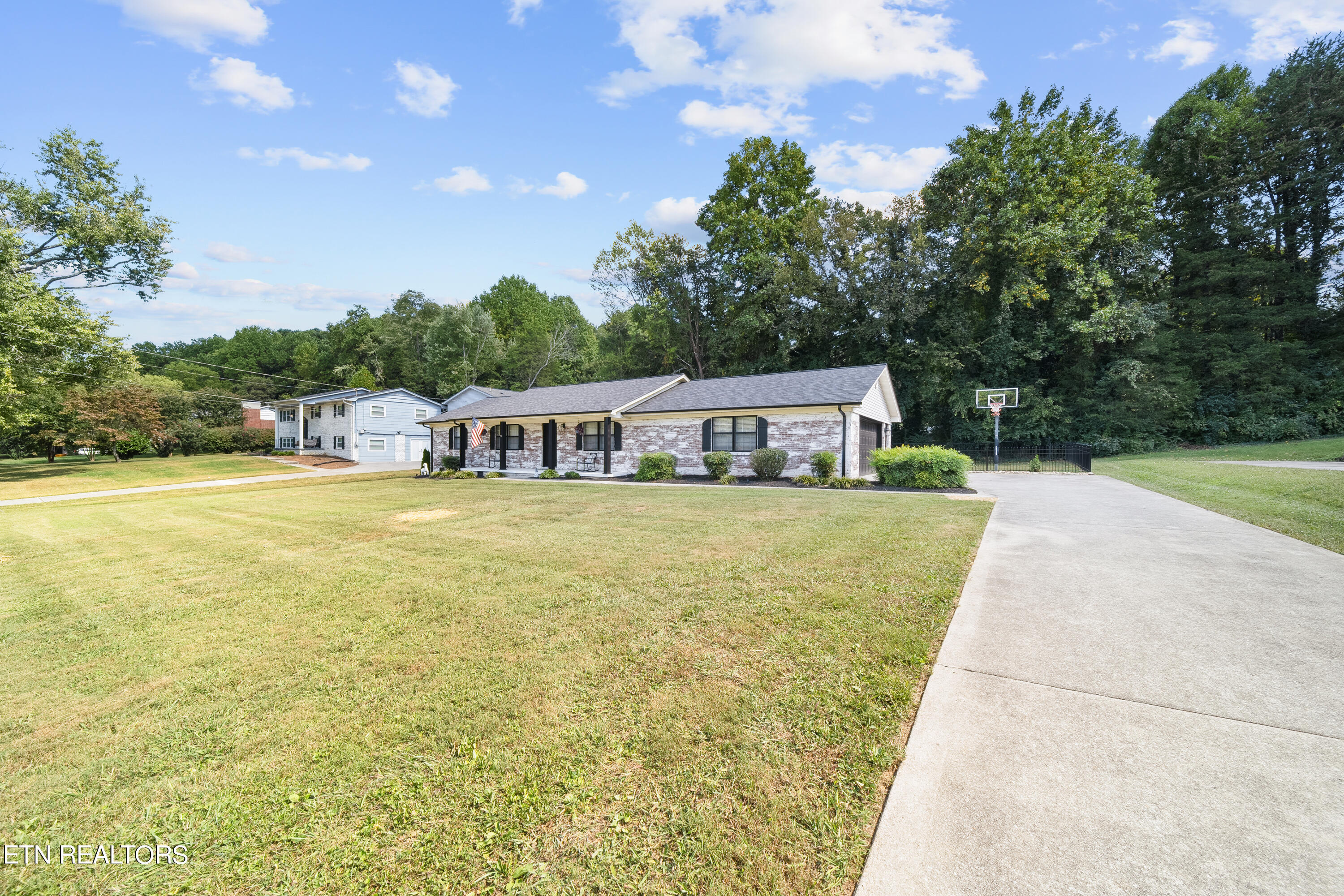 10600 Pinedale Drive