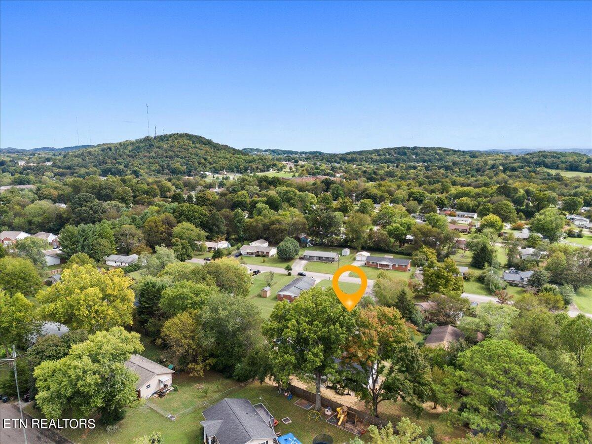 4613 NW Hickory View Circle
