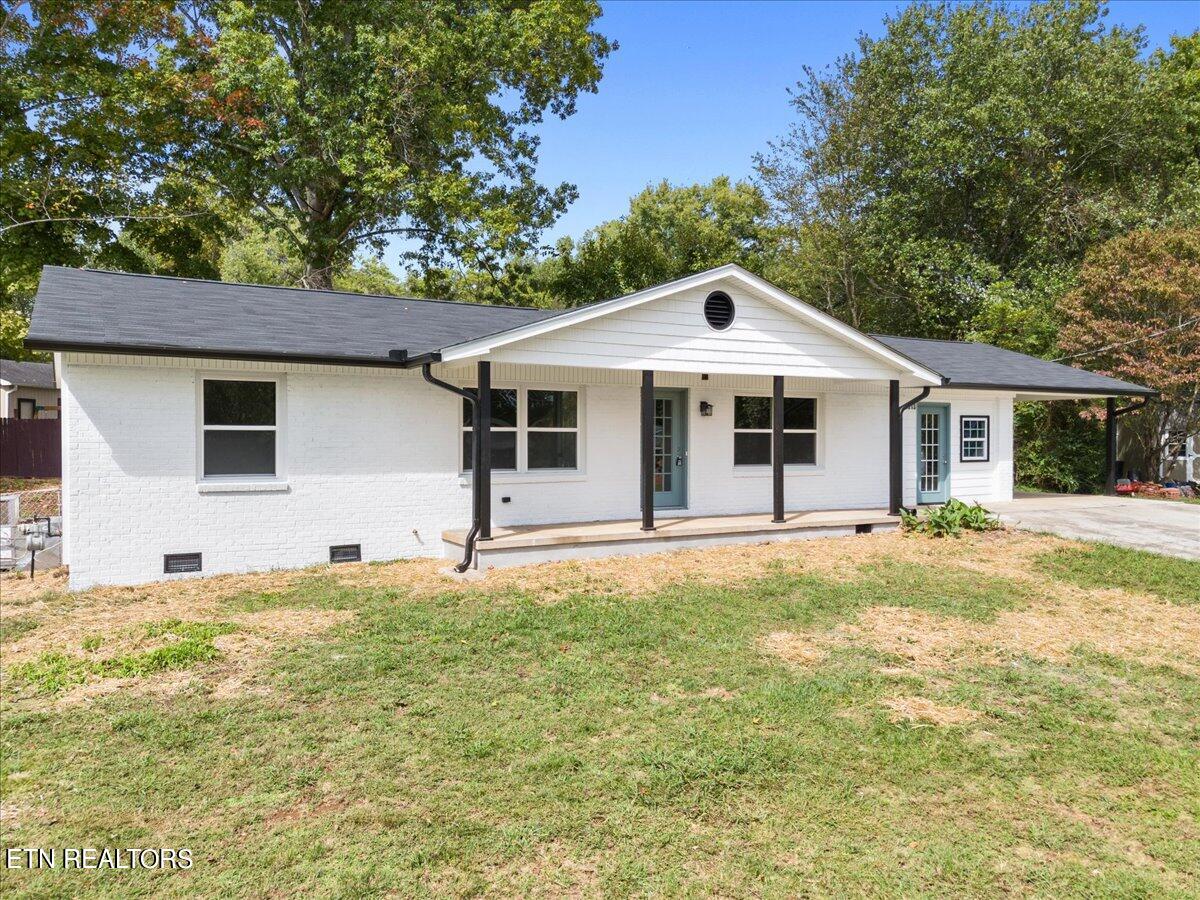4613 NW Hickory View Circle