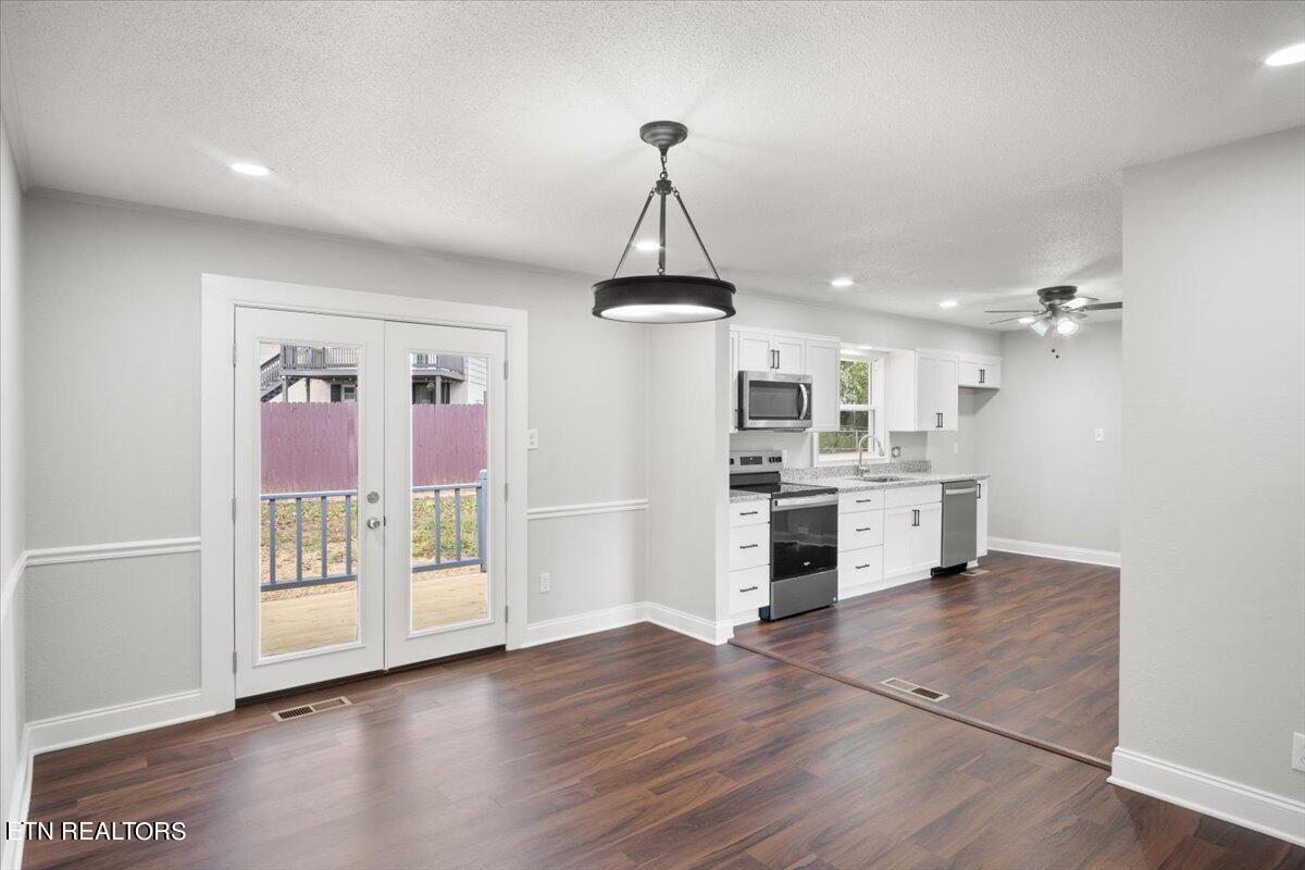 4613 NW Hickory View Circle