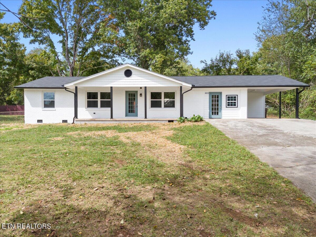 4613 NW Hickory View Circle