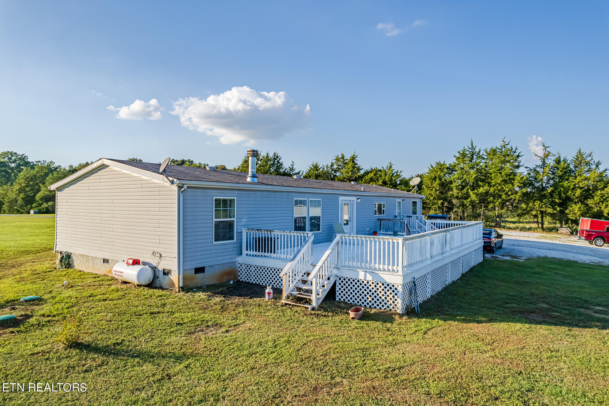 3694 Highway 411N
