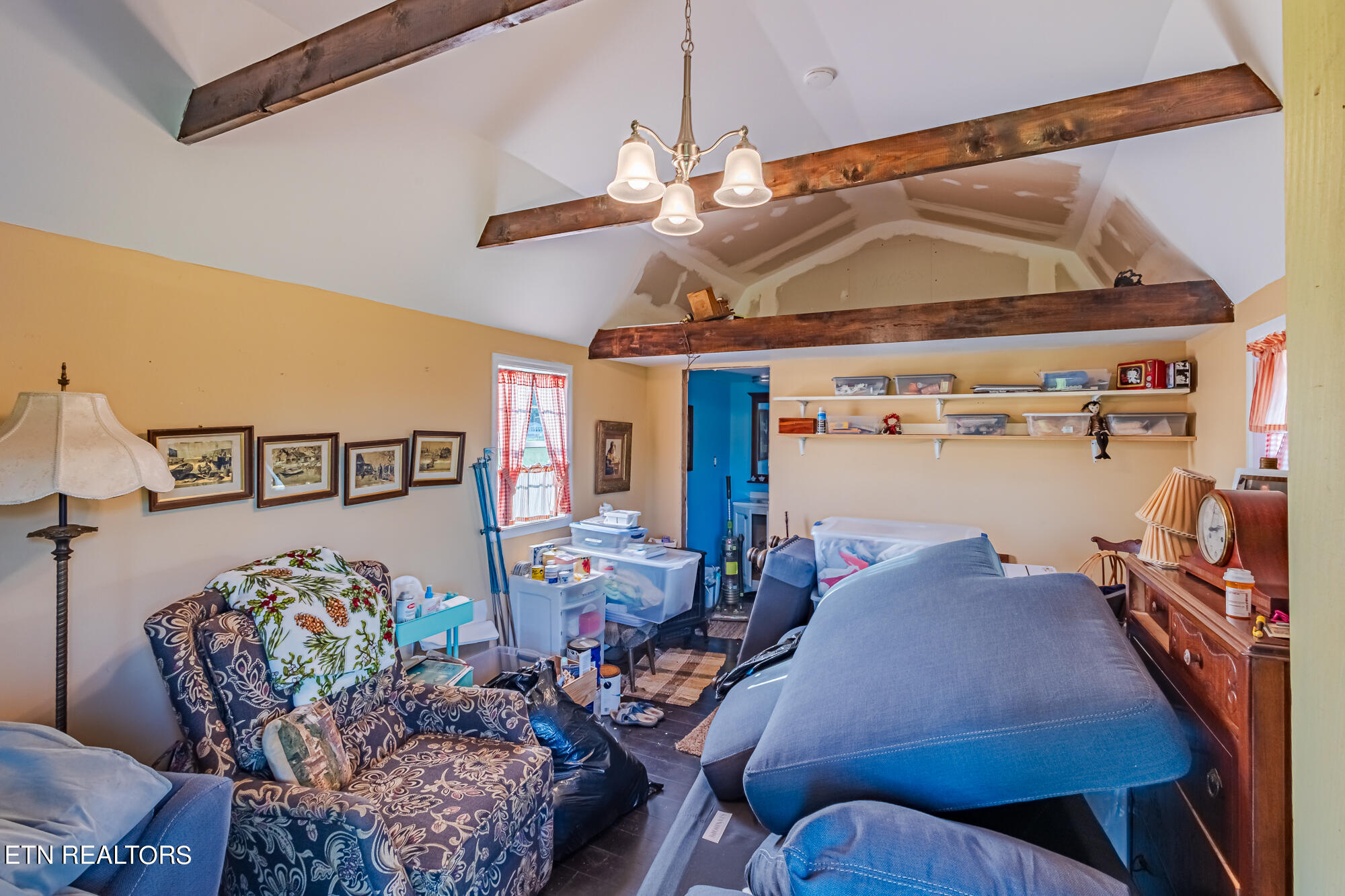 3694 Highway 411N