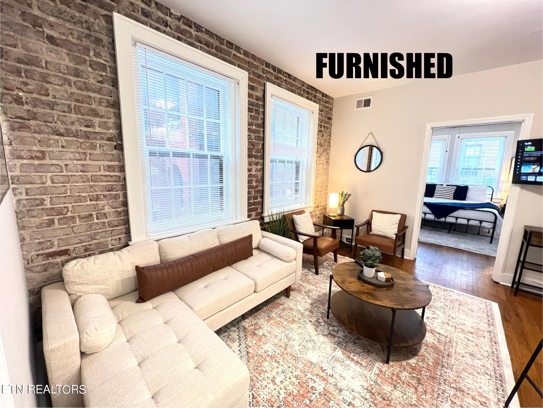 201 W Fifth Ave, 4