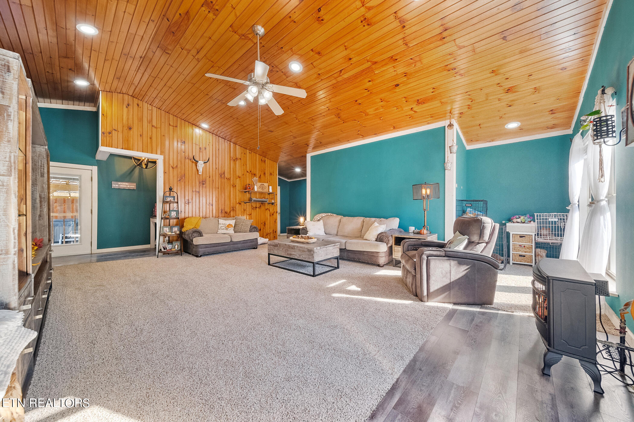 257 N Dark Hollow Rd